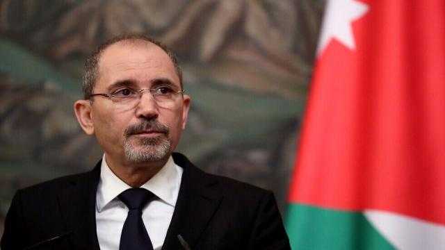 وزير خارجية الأردن يؤكد ضرورة تكثيف الجهود لإنهاء الأزمة اليمنية